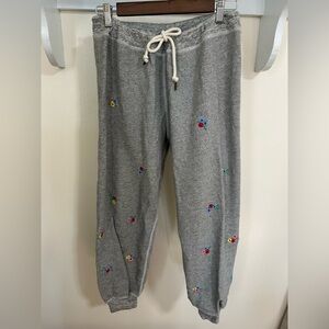 THE GREAT. Gray Sweatpants with Multicolor Floral Embroidery
